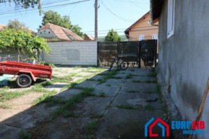 casa-in-localitatea-rusi-la-25km-de-sibiu-18