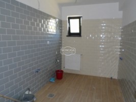 prezentare-video-apartament-3-camere-costructie-noua-etaj-1-zona-bulevard-15