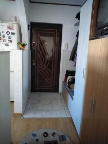 apartament-2-camere-zona-capat-1scoala-nr6-3