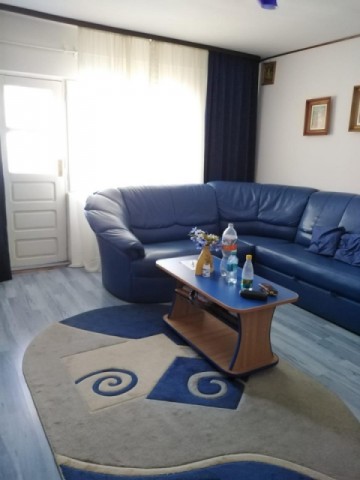 apartament-2-camere-zona-capat-1scoala-nr6-5