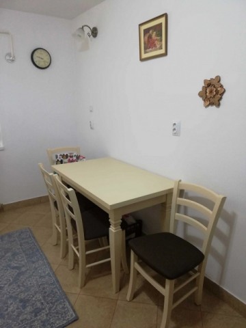 apartament-3-camere-renovat-zona-bazar