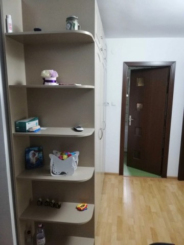 apartament-3-camere-renovat-zona-bazar-3