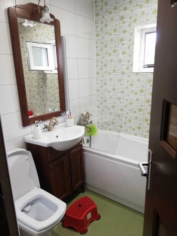 apartament-3-camere-renovat-zona-bazar-5