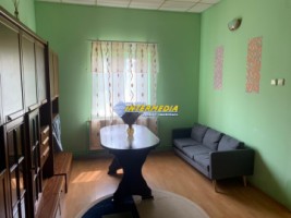 casa-de-vanzare-zona-centru-alba-iulia-470-mp-teren-la-asfalt-2