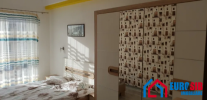 apartament-cu-3-camere-de-inchiriat-zona-calea-cisnadiei-2