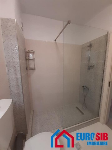 apartament-nou-2-camere-de-inchiriat-in-selimbar-zona-dedeman-10