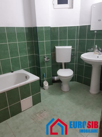 apartament-2-camere-de-inchiriat-in-sibiu-zona-calea-poplacii-4