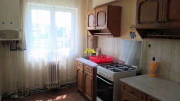 inchiriez-apartament-zona-cetate-mobilat-utilat-decomandatetaj-3-4