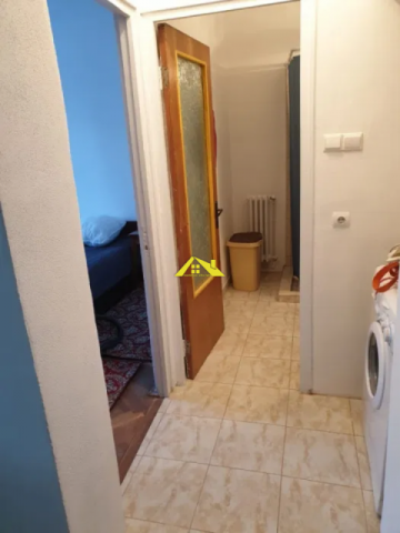 apartament-3-camere-zona-cetate-5