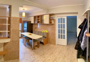 apartament-4-camere-zona-omv