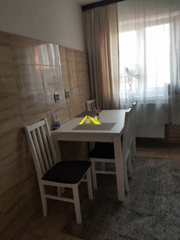 inchiriez-apartament-2-camere-cetate-2
