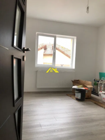 vand-apartament-2-camere-cetate-6
