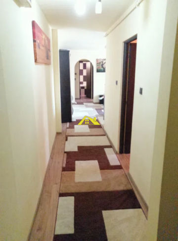 apartament-3-camere-decomandate-in-cetate-piata