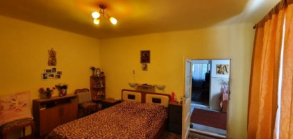 cantacuzino-zona-mos-craciun-casa-parter-100-mp-teren-700-mp-la-120000-euro-15