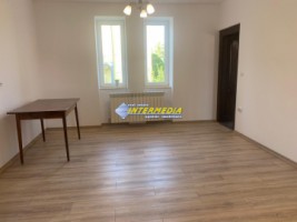 casa-de-inchiriat-in-cartierul-cetate-pretabila-cabinet-medical-spatiu-birouri-sau-locuit-5