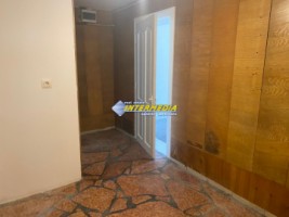 spatiu-comercial-de-vanzare-in-cetate-cu-100-mp-teren-10