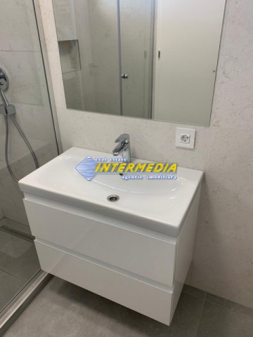 casa-noua-de-vanzare-finisata-la-cheie-pozitie-foarte-buna-in-cetate-22
