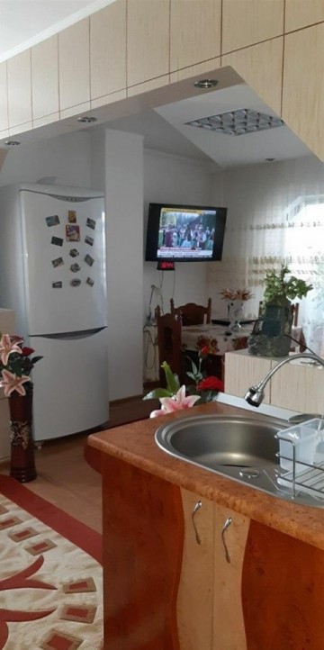 apartament-3-camere-zona-piata-mare-6