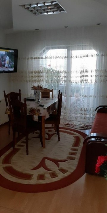 apartament-3-camere-zona-piata-mare-8