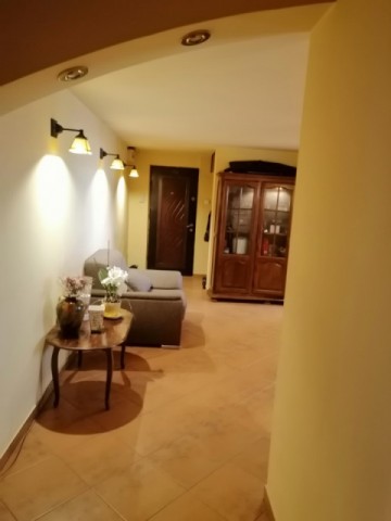 apartament-4-camere-zona-piata-mare-6