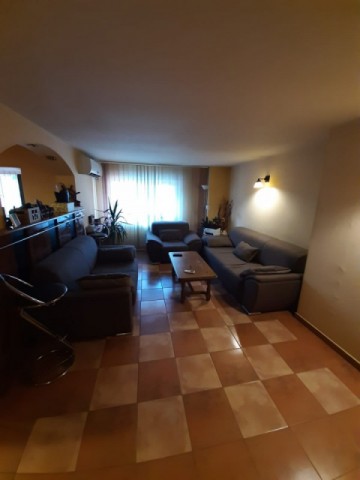 apartament-3-camere-zona-piata-mare-suprafata-de-80-mp-pret-83000-neg-9