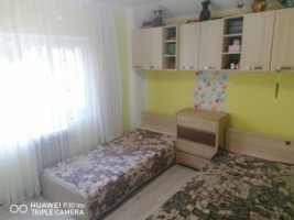 apartament-2-camere-zona-scoala-11-parter-inalt-pret-44000-euro-neg-2