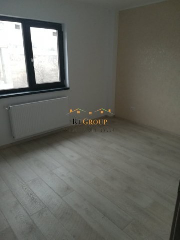 apartament-cu-2-camere-decomandat-in-rediu-3