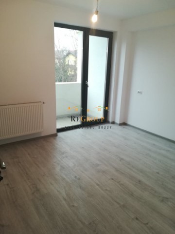 apartament-cu-2-camere-decomandat-in-rediu-1