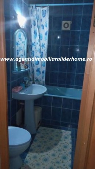 apartament-4-camere-decomandat-zona-capat-1-3