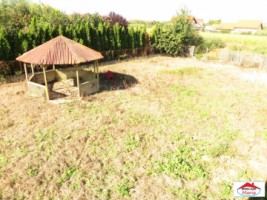 casa-dp1m-cu-teren-29-ari-id-21853-5