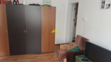 vanzare-apartament-2-camere-in-zona-cetate-1