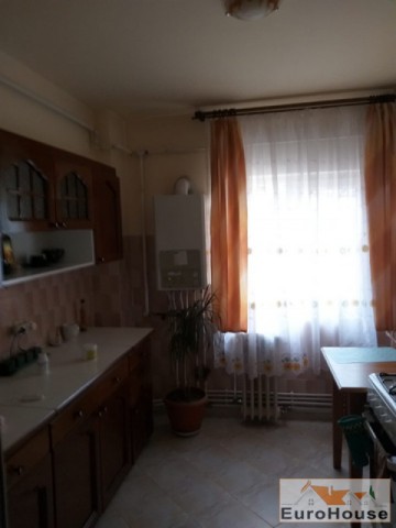 apartament-de-vanzare-3-camere-alba-iulia-1