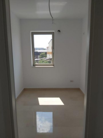 2-camere-1-mai-aviator-popisteanu-2