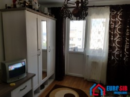 apartament-4-camere-zona-vasile-aaron-14