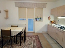 vand-apartament-2-camere-in-cetate-zona-piata-closca