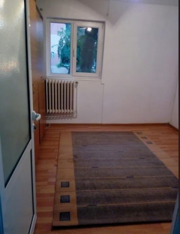 vand-apartament-2-camere-in-cetate-zona-piata-closca-3