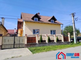 casa-individuala-in-sacel-la-17-km-de-sibiu-1