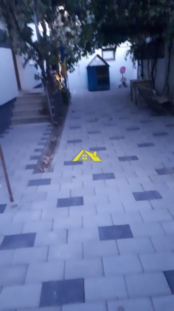 casa-3-camere-zona-cetate-1