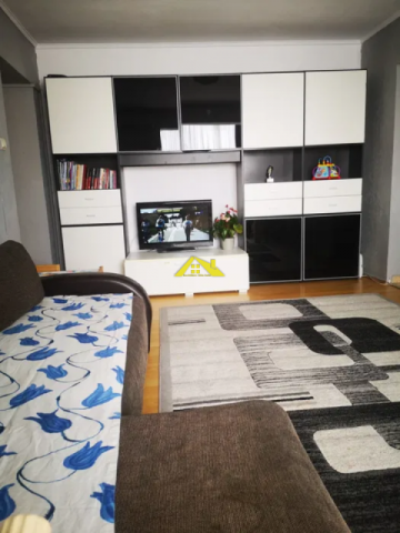 vand-apartament-cu-2-camere-cetate-4