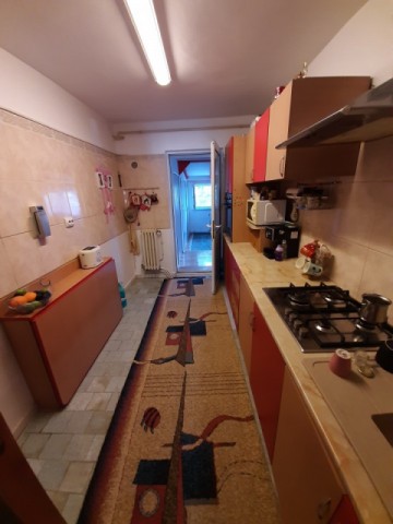 apartament-3-camere-60-mp-extindere-18-mp-zona-mall-et1-mobilat-60000-euro-neg-6