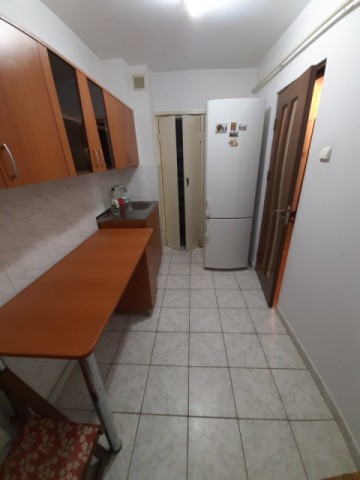 apartament-3-camere-decomandat-et2-zona-ultracentrala-65000-euro-neg-5