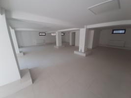 spatiu-comercial-zona-calea-nationala-180-mp-800-euro-1