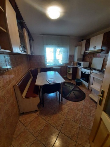 apartament-3-cameremobilat-si-utilatet2zona-bazar350-euro-1