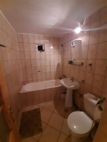 apartament-3-cameremobilat-si-utilatet2zona-bazar350-euro-3