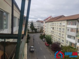 apartament-3-camere-decomandat-str-siretului-1