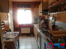 apartament-3-camere-decomandat-str-siretului-4