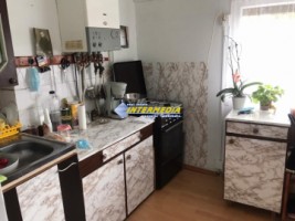 apartament-2-camere-decomandat-de-vanzare-ampoi-3-5