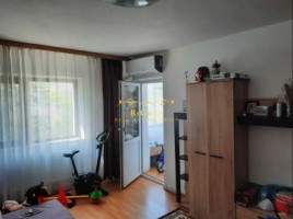 vanzare-apartament-2-camere-decomandat-nicolina-2