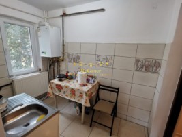 vanzare-apartament-2-camere-decomandat-podu-ros-4