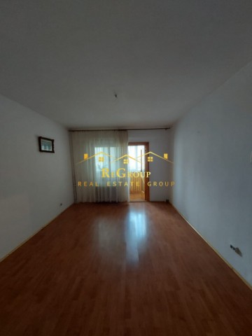 apartament-2-camere-decomandat-alexandru-cel-bun-2